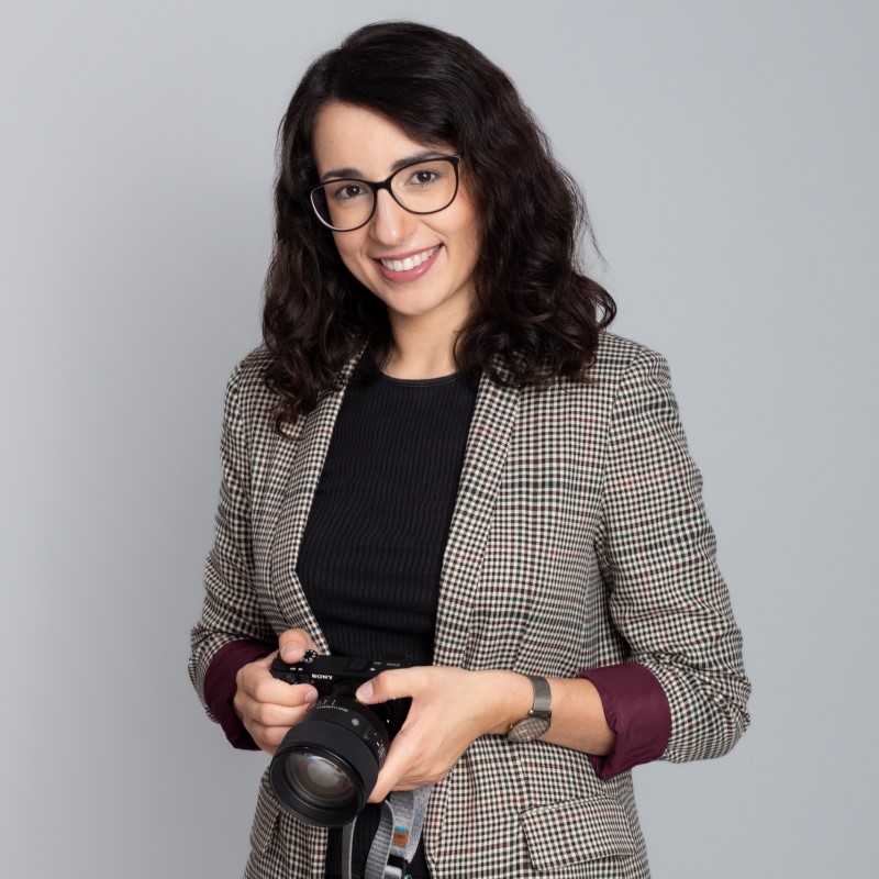 Amina Dadache (Indywidualny Kadr)